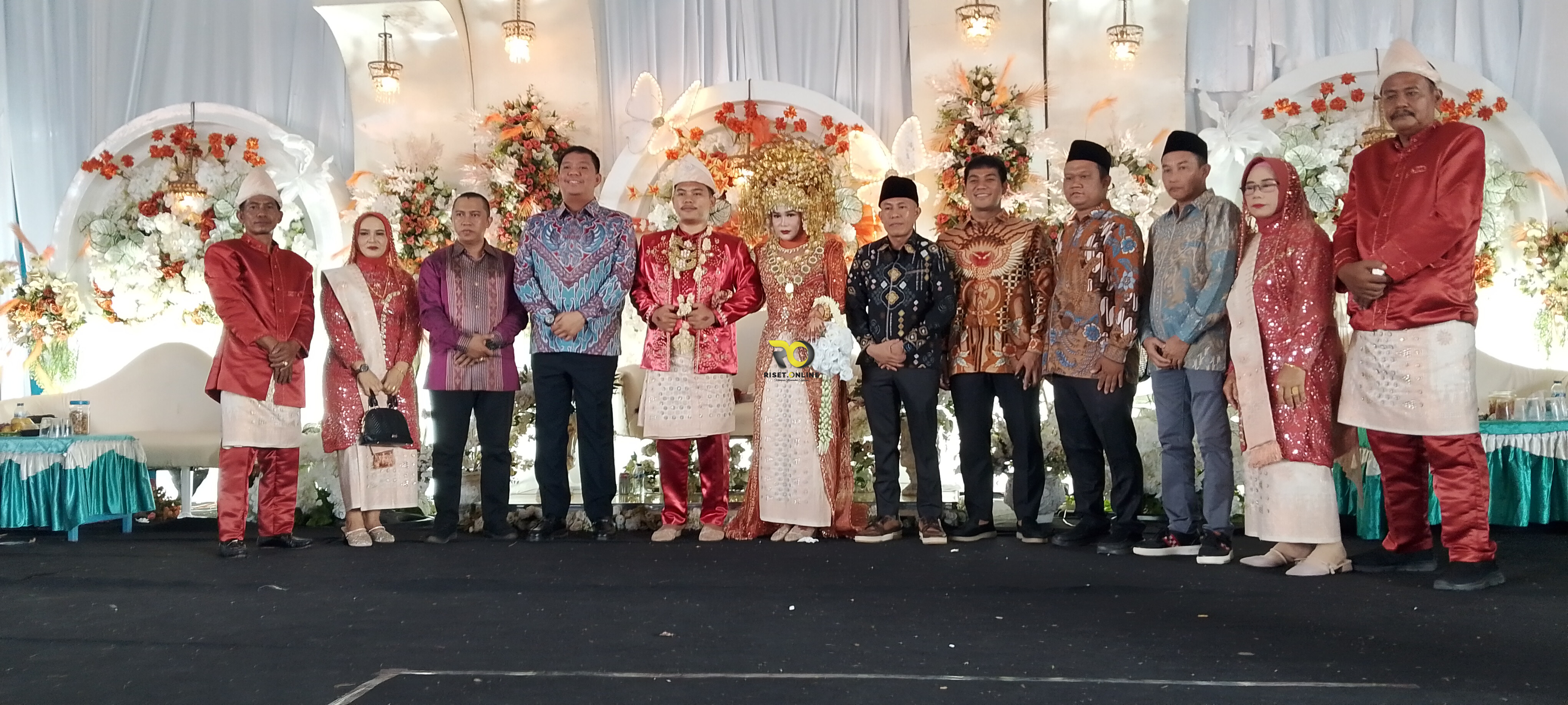 RESEPSI PERNIKAHAN IKPAN-DINDA BERLANGSUNG MERIAH DAN AMAN, WAKIL BUPATI KAB PALI, HADIR LENGKAPI KE