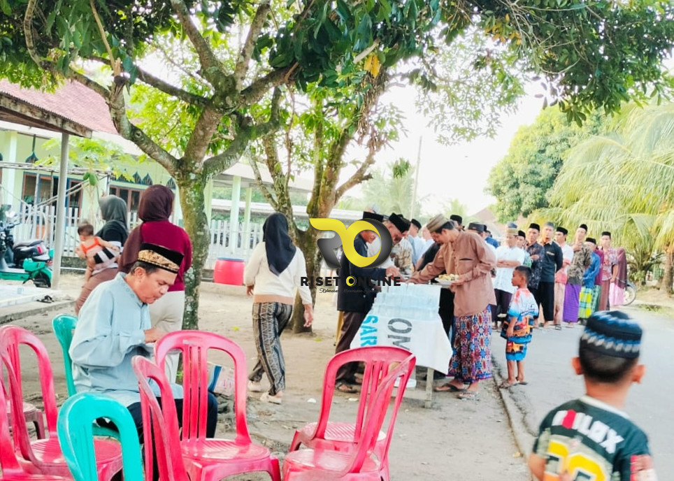 Wajud Rasa Syukur Warga Desa Persiapan Raman Mulia Adakan Sedekah Bedusun. 